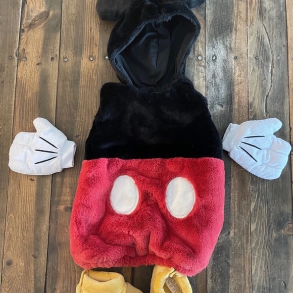 Pottery Barn Kids Costumes Pottery Barn Mickey Costume Poshmark